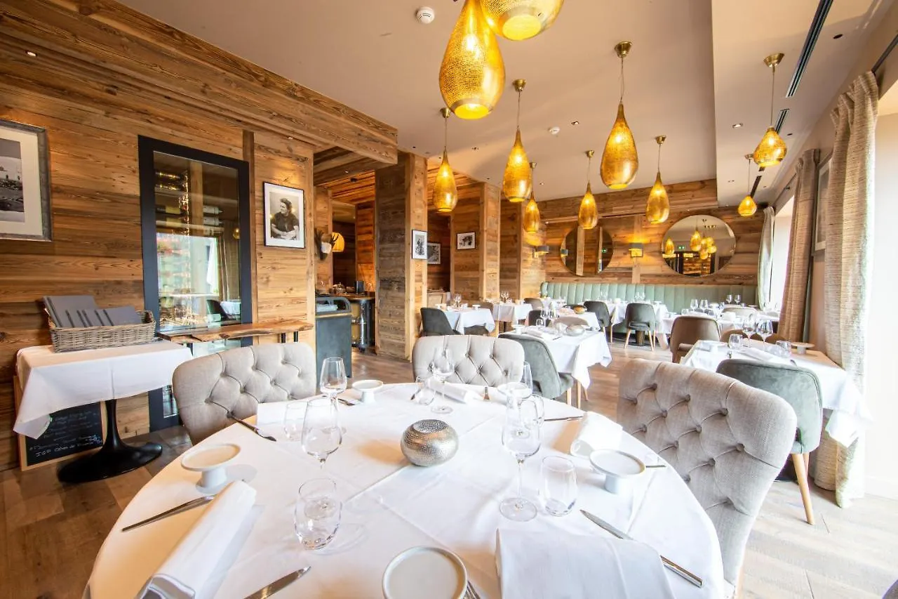 Hotel Le V De Vaujany 4*,  France
