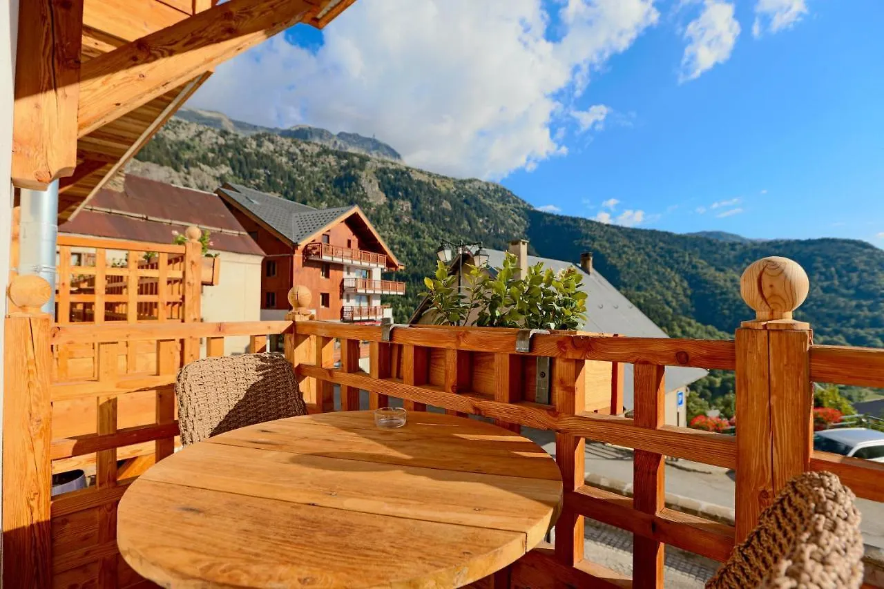 Hotel Le V De Vaujany