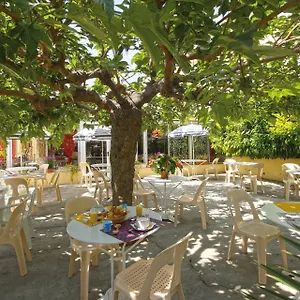Hotel La Croix De Malte La Ciotat